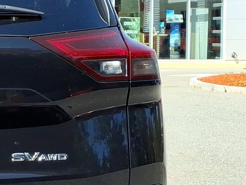 Used 2022 Nissan Rogue SV w/ SV Premium Package image 8