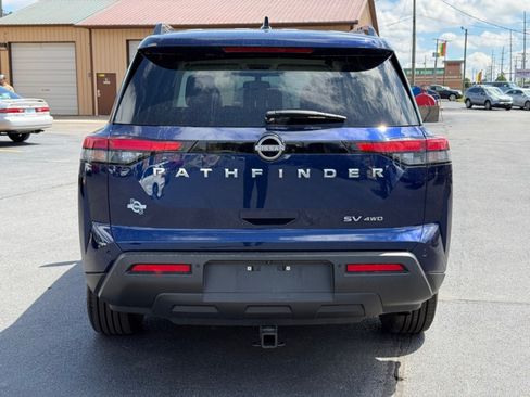 Used 2022 Nissan Pathfinder SV AWD/4WD image 6