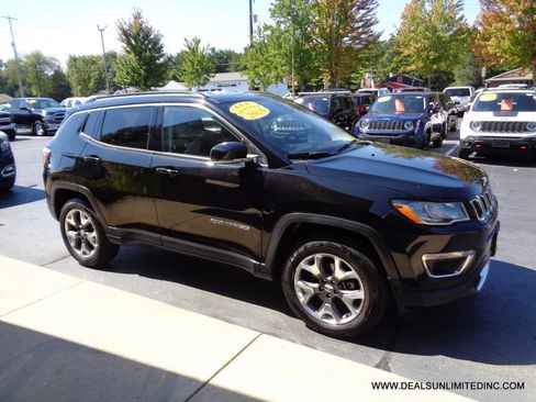 Used 2020 Jeep Compass Limited image 2