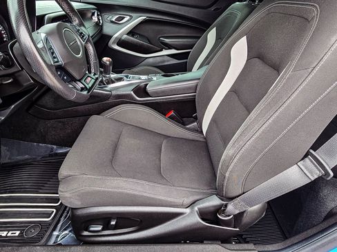 Used 2022 Chevrolet Camaro SS image 17