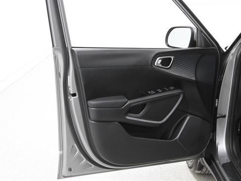 Used 2022 Kia Soul EX image 4