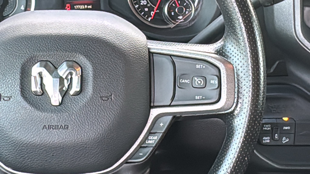 Used 2024 RAM 2500 Tradesman w/ Chrome Appearance Group AWD/4WD image 30