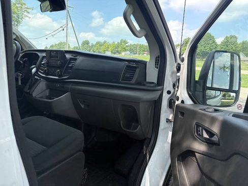 Used 2025 Ford Transit 250 Low Roof w/ Exterior Upgrade Package RWD image 28