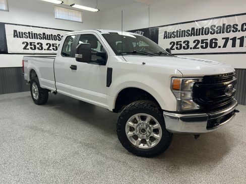 Used 2022 Ford F250 XL w/ Power Equipment Group AWD/4WD image 1
