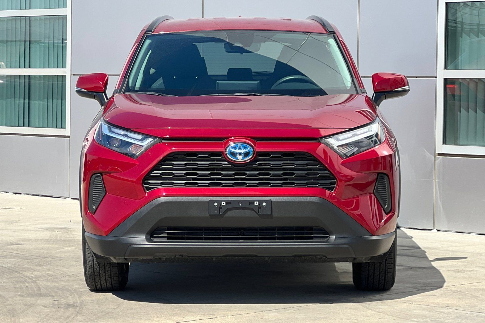 Used 2024 Toyota RAV4 LE AWD/4WD image 6