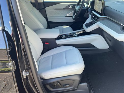 New 2026 Ford Explorer Platinum w/ LUX Leather Package image 14