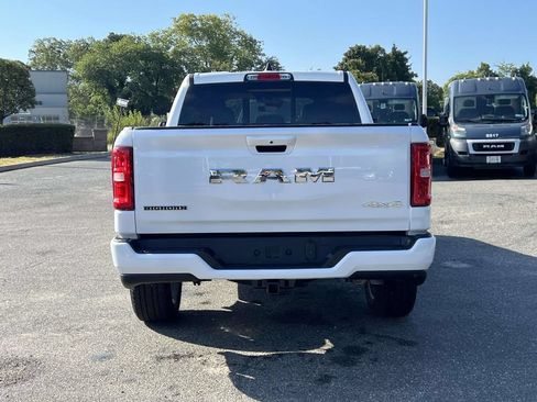 Used 2025 RAM 1500 Big Horn AWD/4WD image 7