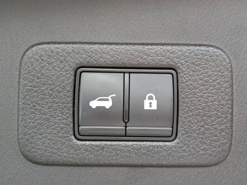 Used 2023 Nissan Armada Platinum w/ Captain's Chairs Package AWD/4WD image 11