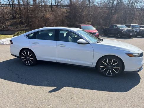 Used 2023 Honda Accord Touring image 21