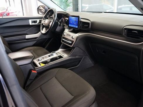 Used 2022 Ford Explorer XLT w/ Class IV Trailer Tow Package image 41