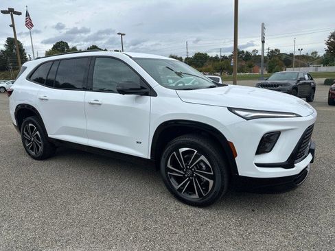 New 2026 Buick Enclave Sport Touring image 10