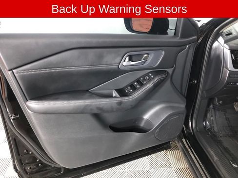 Used 2026 Nissan Rogue SL AWD/4WD image 10