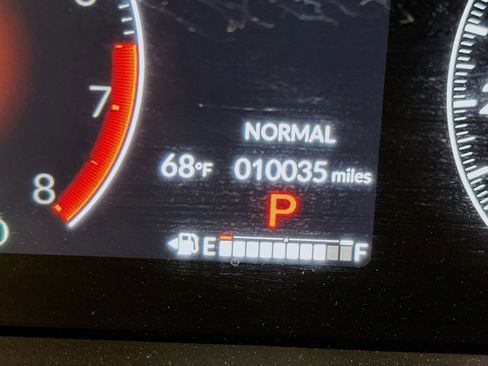 Used 2025 Honda Pilot Touring image 19