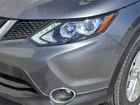 Used 2019 Nissan Rogue Sport SV w/ Technology Package image 12