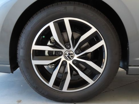 New 2026 Volkswagen Jetta SE image 28