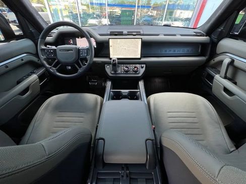 Used 2025 Land Rover Defender 110 AWD/4WD image 5