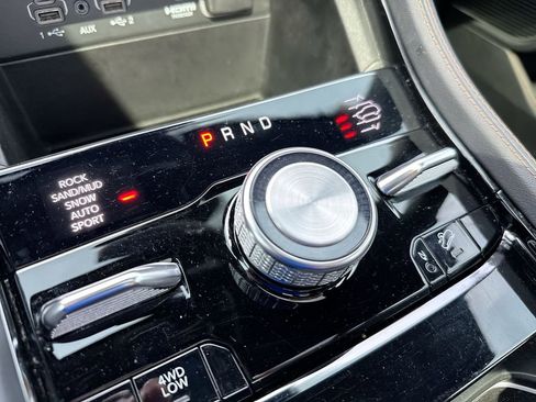 Used 2023 Jeep Grand Cherokee L Summit image 18