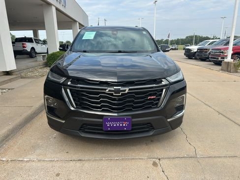 Used 2023 Chevrolet Traverse RS FWD image 11