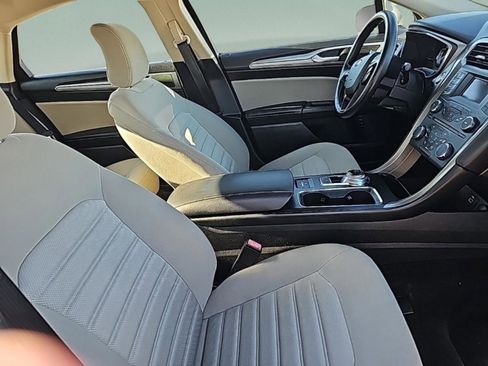 Used 2018 Ford Fusion S image 34