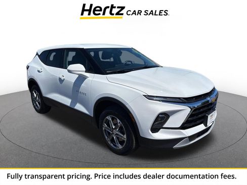 Used 2026 Chevrolet Blazer LT FWD image 1