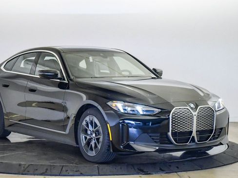 New 2026 BMW i4 xDrive40i w/ Premium Package AWD/4WD image 6