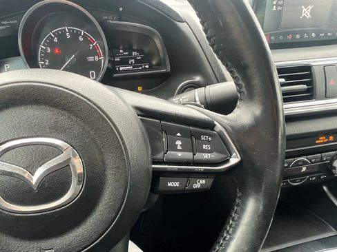 Used 2018 MAZDA MAZDA3 Grand Touring w/ Premium Equipment Package image 15