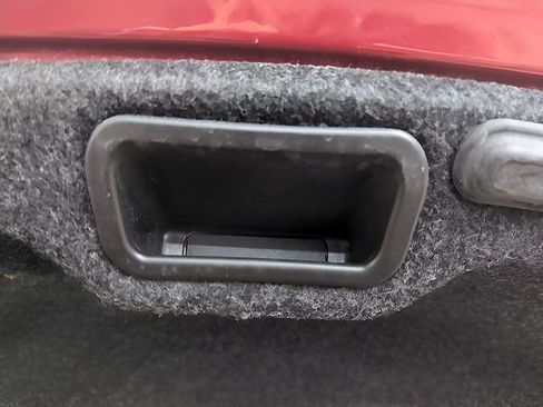 Used 2015 Chevrolet Impala LTZ image 23