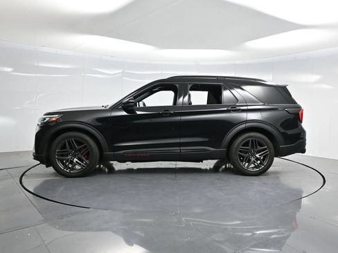 Used 2025 Ford Explorer ST AWD/4WD image 40
