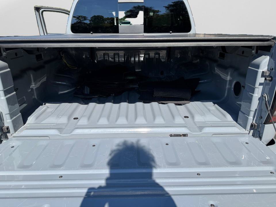 Used 2023 Nissan Frontier PRO-4X w/ Technology Package AWD/4WD image 19