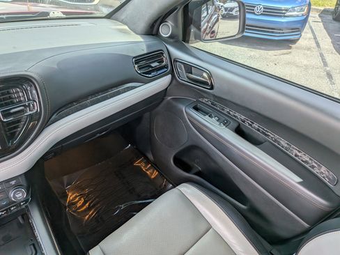 Used 2021 Dodge Durango R/T w/ Tow 'N Go Package AWD/4WD image 19