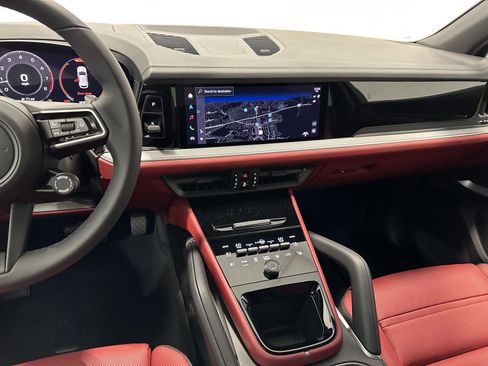 New 2026 Porsche Cayenne image 27