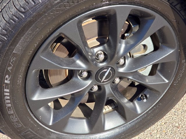 Certified 2021 Chrysler Pacifica Touring w/ S Appearance Package FWD image 19