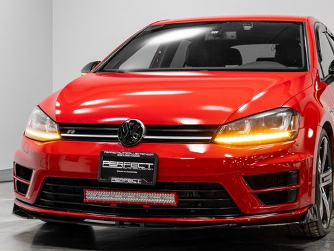 Used 2016 Volkswagen Golf R 4-Door image 61