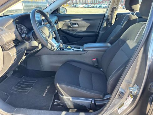 Used 2023 Nissan Sentra SV image 8