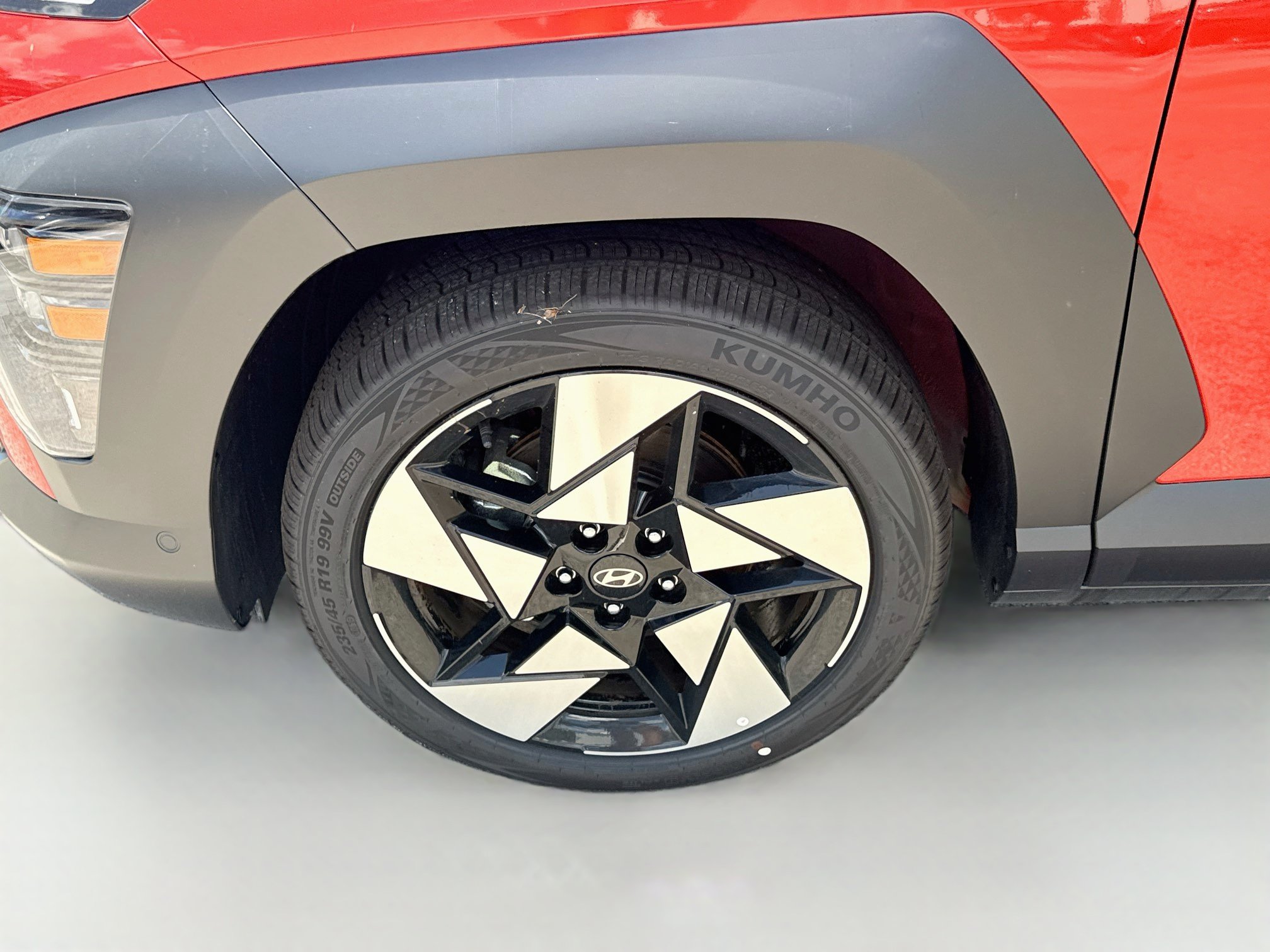 New 2026 Hyundai Kona Limited FWD image 24