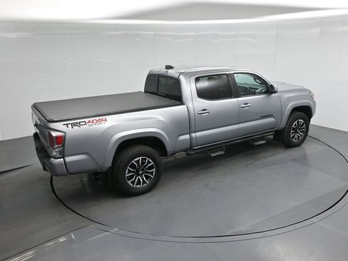 Used 2021 Toyota Tacoma TRD Sport w/ Technology Package image 38