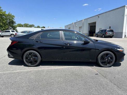 New 2026 Hyundai Elantra Sport FWD image 2