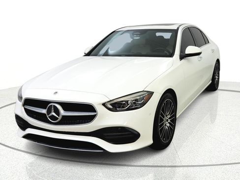 Used 2023 Mercedes-Benz C 300 4MATIC Sedan image 3