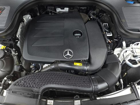 Used 2022 Mercedes-Benz GLC 300 4MATIC image 35