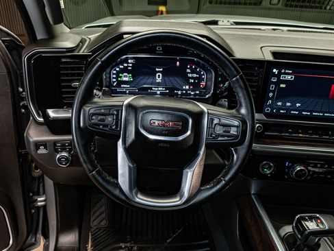 Used 2024 GMC Sierra 1500 SLT w/ SLT Premium Package image 18