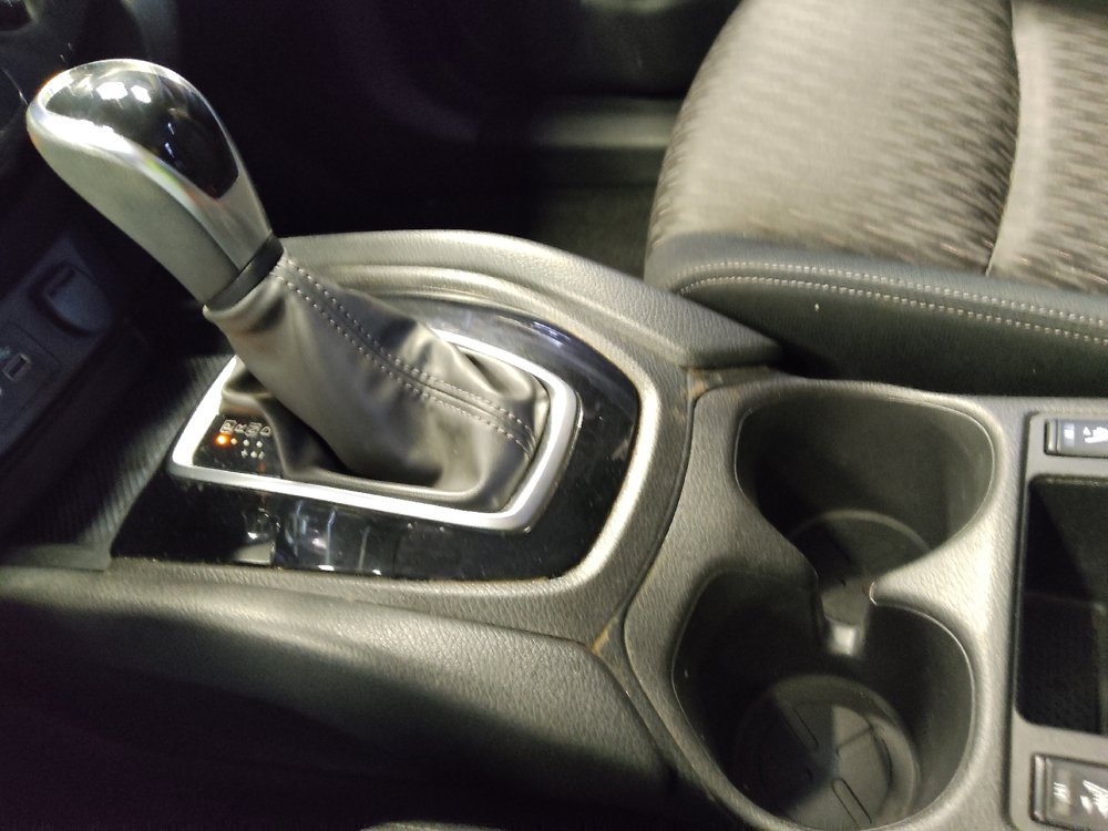 Used 2019 Nissan Rogue SV FWD image 26