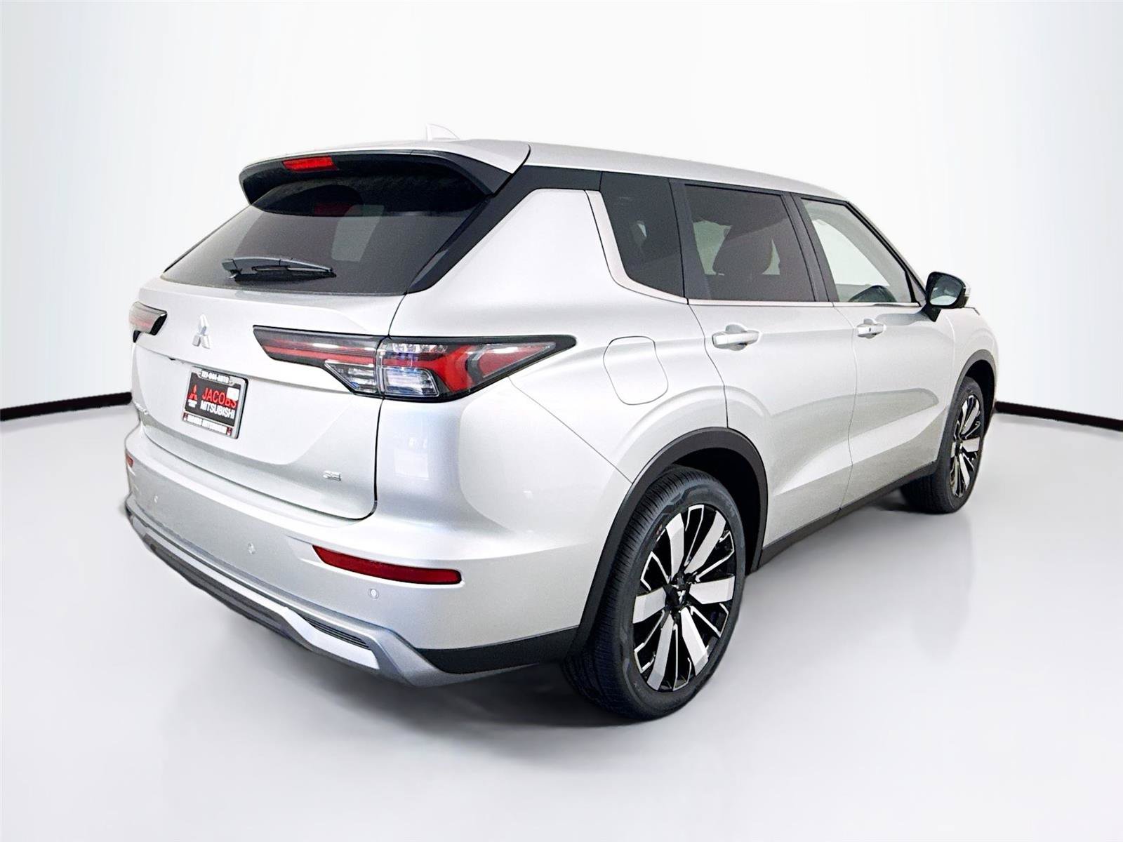 New 2026 Mitsubishi Outlander SE FWD image 33
