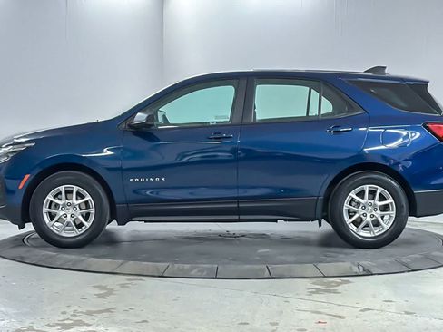 Used 2023 Chevrolet Equinox LS FWD image 5