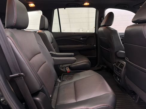 Used 2022 Honda Pilot Black Edition image 28