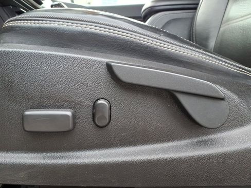 Used 2017 GMC Canyon Denali image 28