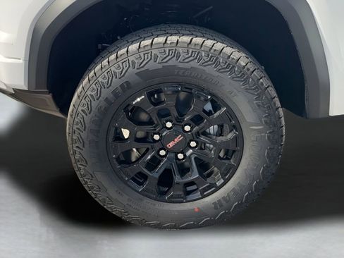 New 2026 GMC Canyon Elevation w/ Convenience Package image 17