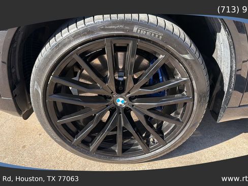 Used 2020 BMW X5 M50i w/ Luxury Seating Package image 15