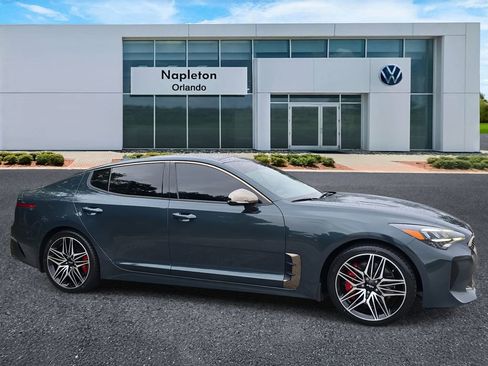 Used 2022 Kia Stinger GT1 image 3