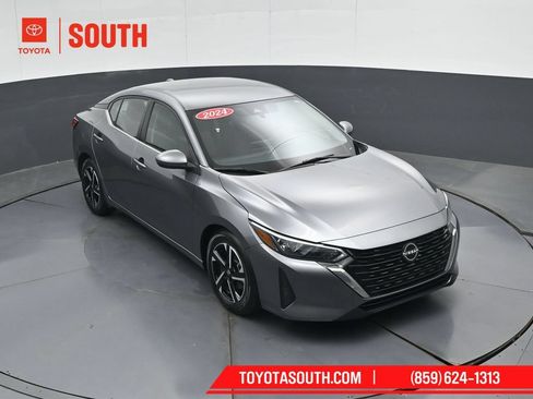 Used 2024 Nissan Sentra SV FWD image 44