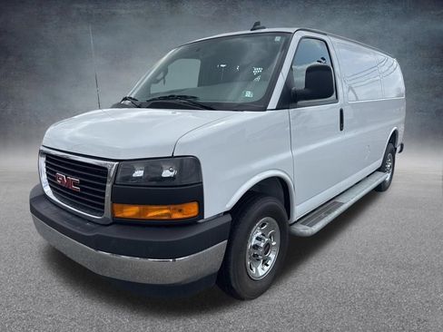 Used 2024 GMC Savana 2500 w/ Driver Convenience Package RWD image 2